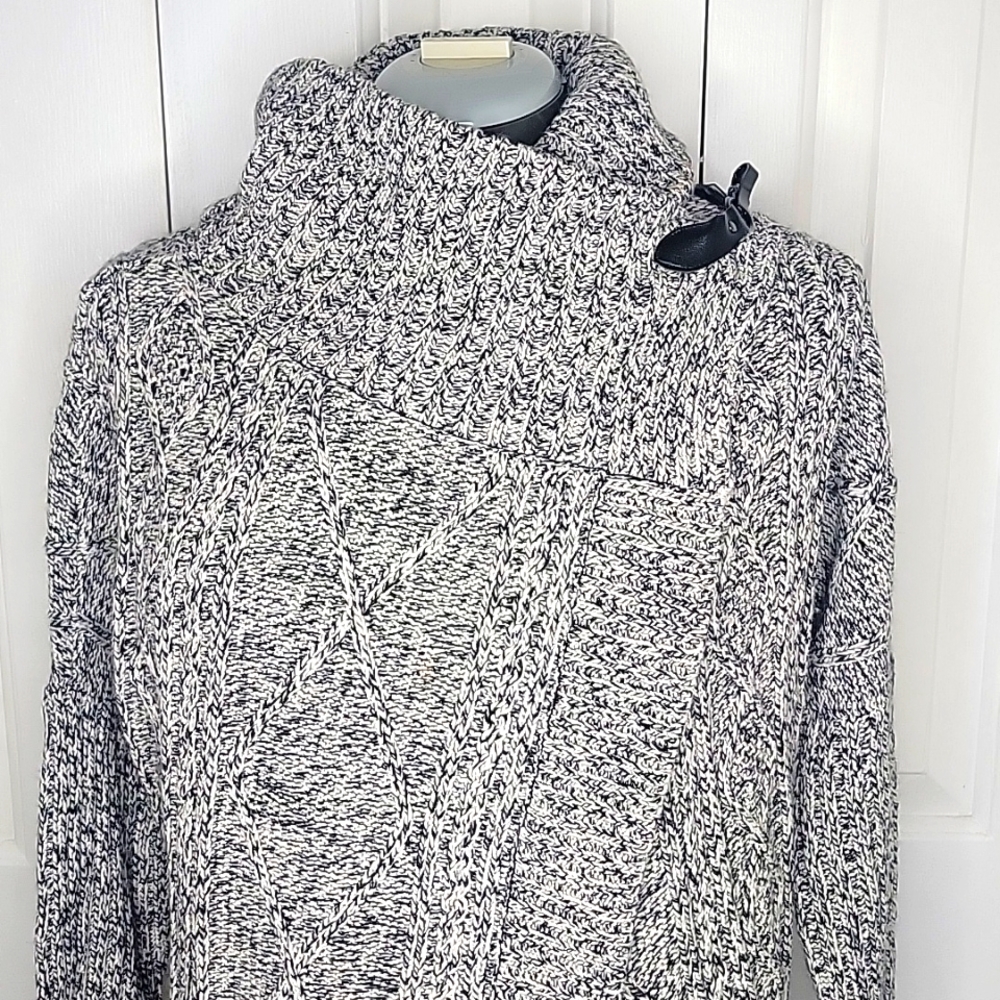 RD Style Daksha Cable Knit Cardigan wrap Style Sweater Gray Size SP - Picture 2 of 10
